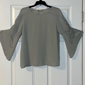 Eyeshadow boho lace sleeve top size small